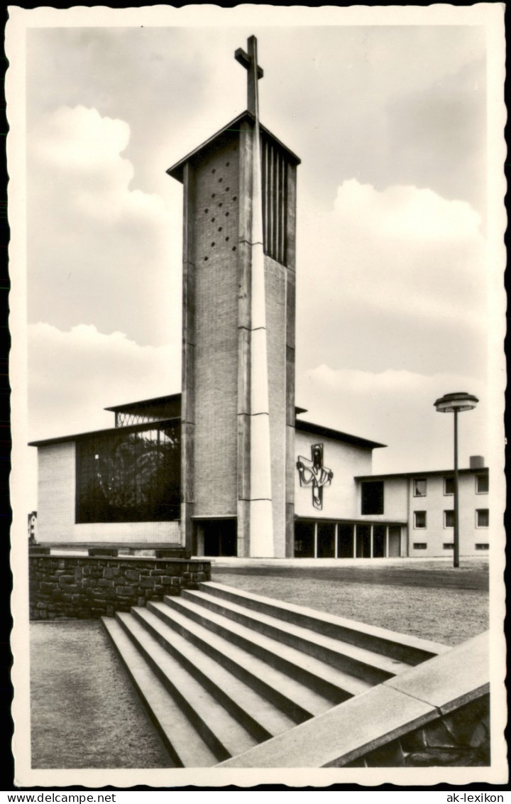 Ansichtskarte Offenbach (Main) Kath. Kirche Heilig Kreuz OT Waldheim 1956 - Offenbach