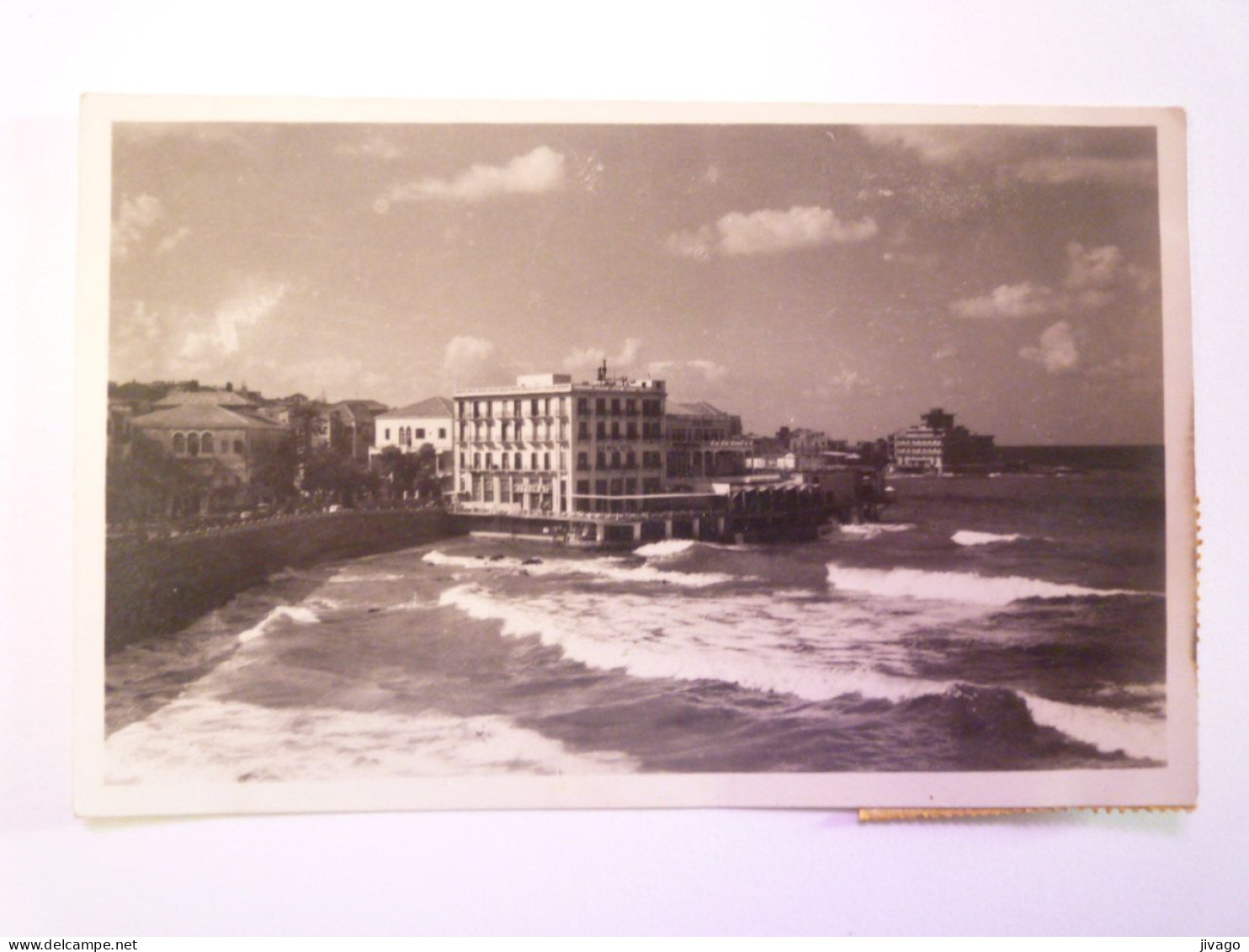 2024 - 1085  BEYROUTH  :  BORD De MER  1946   XXX - Libano