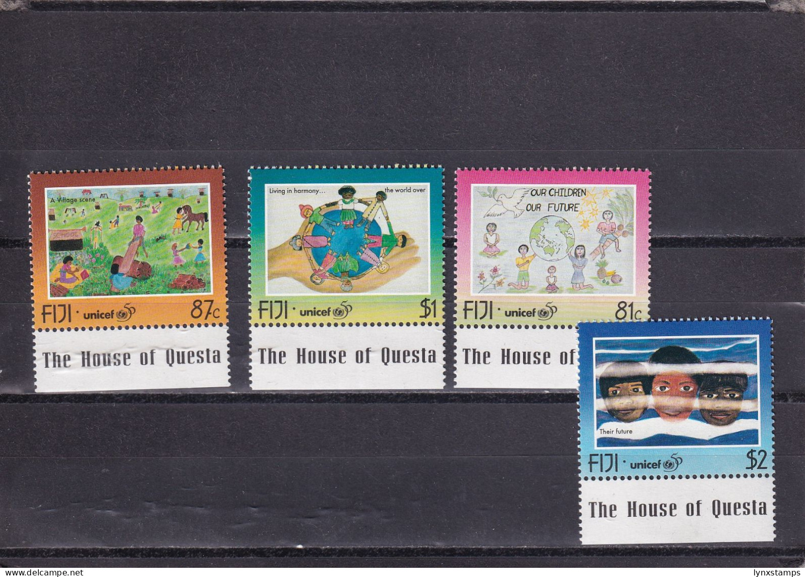 SA02 Fiji 1996 The 50th Anniversary Of UNICEF - Children's Paintings Label Mint - Fiji (1970-...)