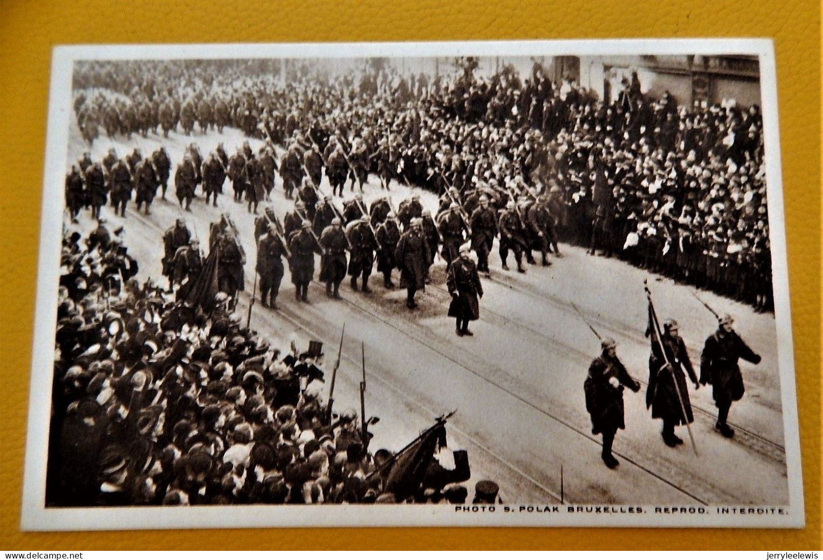 BRUXELLES - CARNET DE 10 CARTES - Rentrée triomphale du Roi Albert et des armées alliées le 22/11/1918