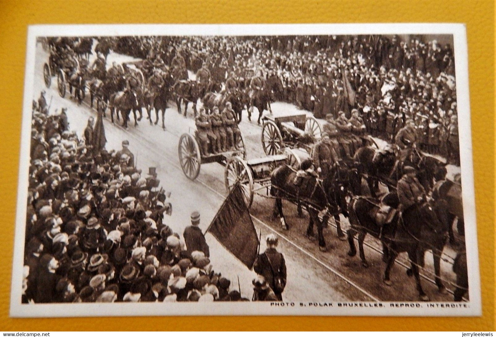 BRUXELLES - CARNET DE 10 CARTES - Rentrée triomphale du Roi Albert et des armées alliées le 22/11/1918
