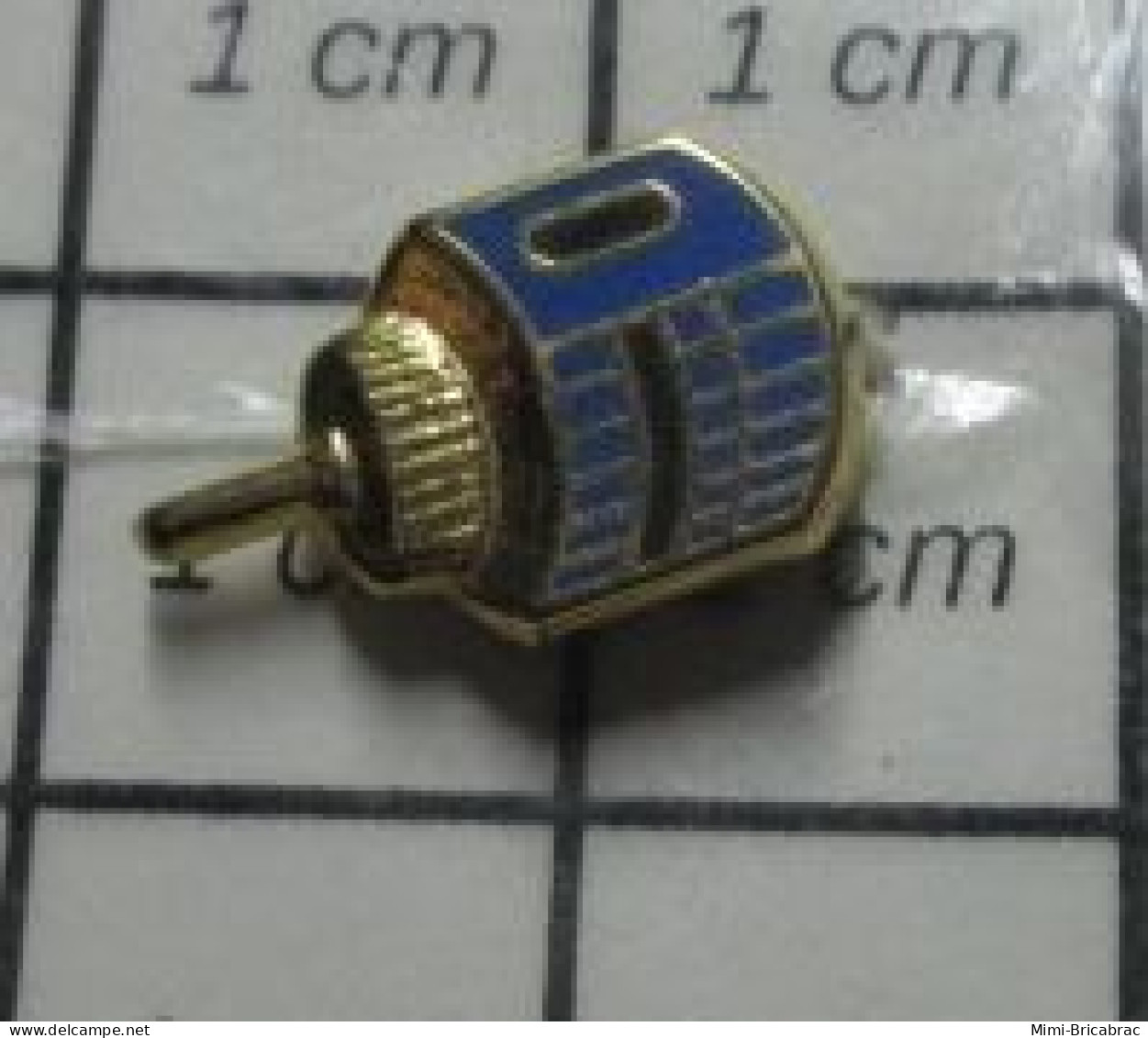 3319 Pin's Pins : BEAU ET RARE : ESPACE / SATELLITE MINI PIN'S AEROSPATIALE Par DECAT - Espace