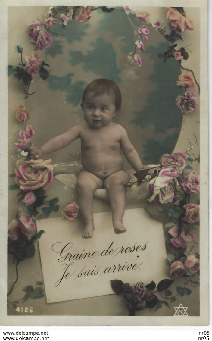 FAIRE PART NAISSANCE - JEUNE ENFANT Assis Dans  Un Medaillon De Fleurs - Graine De Roses, Je Suis Arrivé .... - Birth