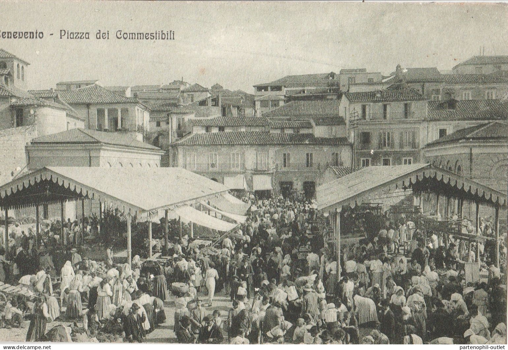Cartolina - Postcard /  Non Viaggiata /  Benevento - Piazza Dei Commestibili. - Benevento