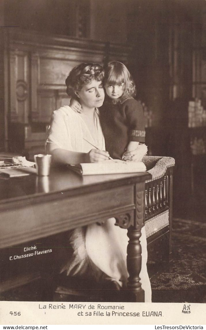 FAMILLES ROYALES - La Reine Mary De Roumanie Et Sa Fille La Princesse Eliana - Carte Postale Ancienne - Familles Royales