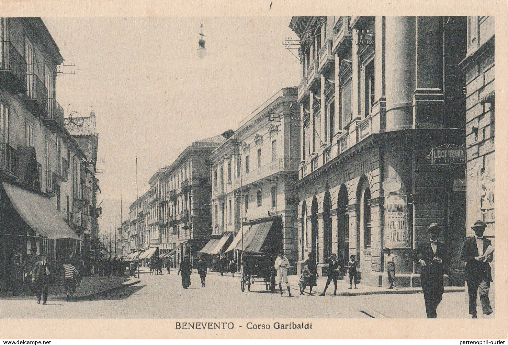 Cartolina - Postcard /  Non Viaggiata /  Benevento -  Corso Garibaldi. - Benevento