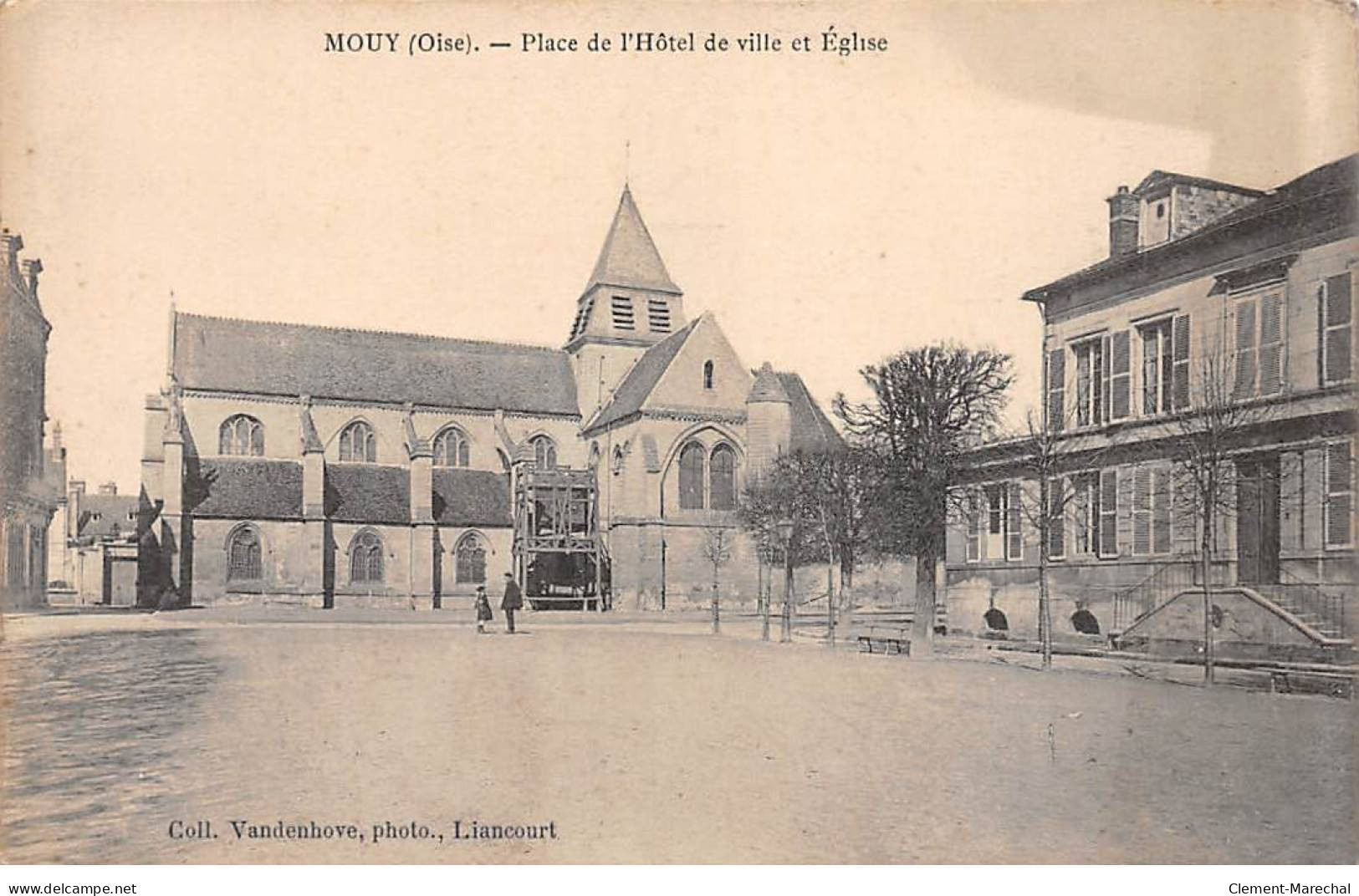 MOUY - Place De L'Hôtel De Ville Et Eglise - Très Bon état - Mouy