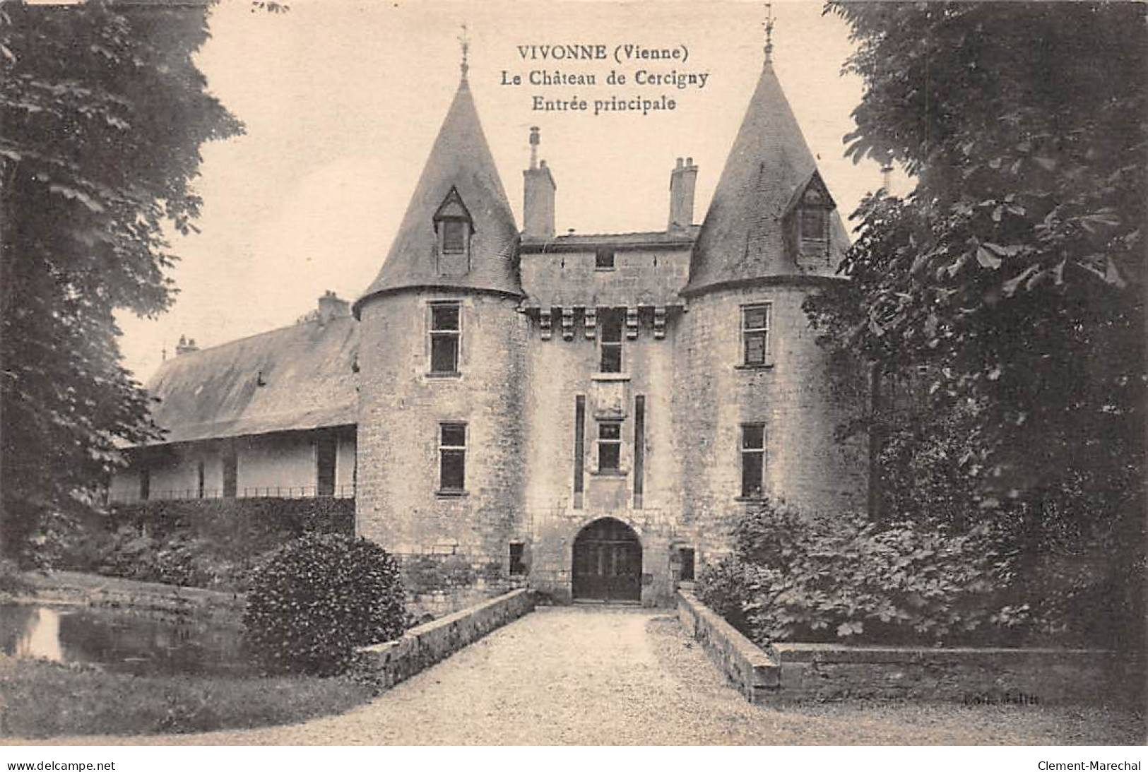 VIVONNE - Le Château De Cercigny - Entrée Principale - Très Bon état - Vivonne