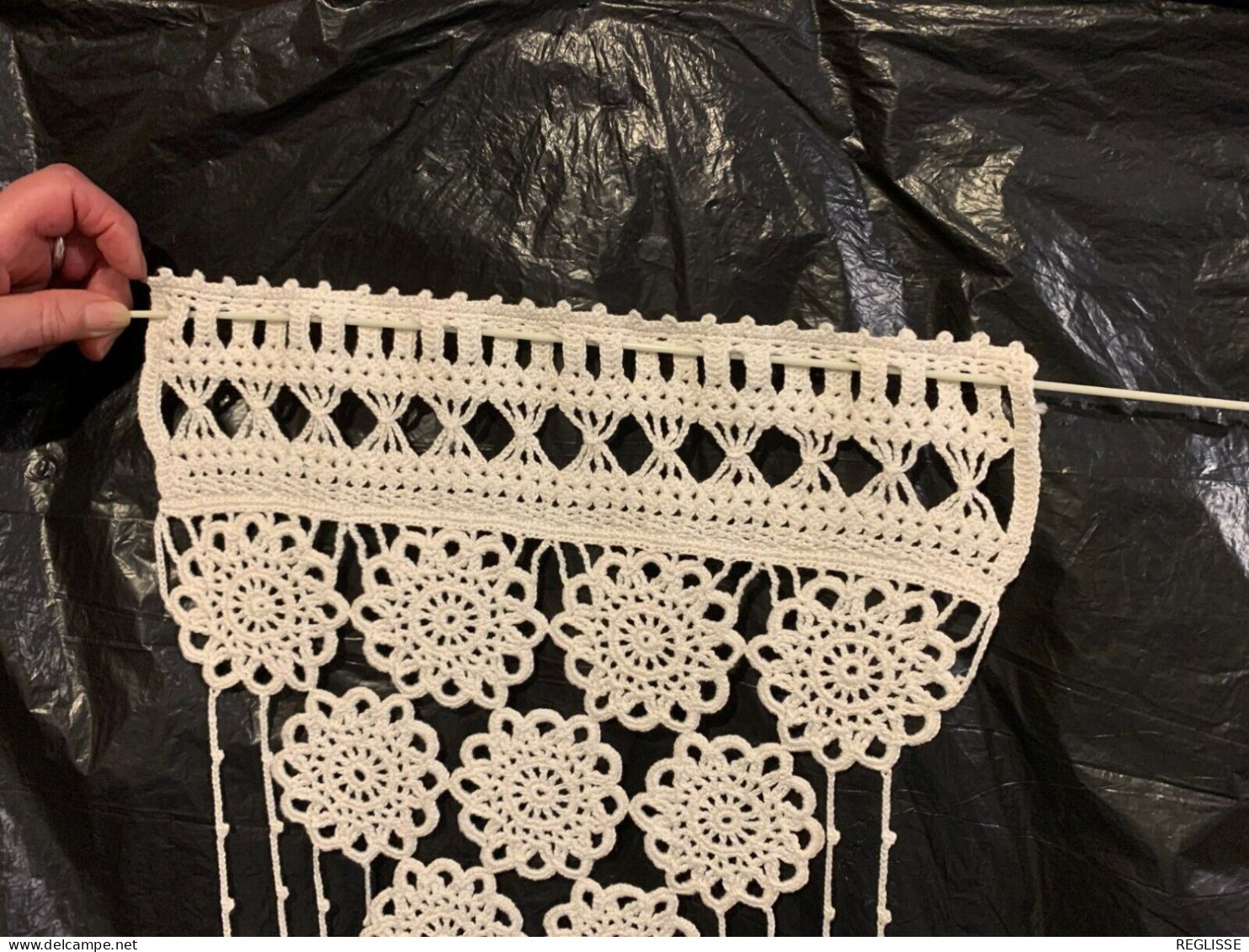 Une Paire De Rideaux Réalisés Au Crochet En Coton Blanc (38CM/56CM) (3 Paires Au Total ) - Vorhänge