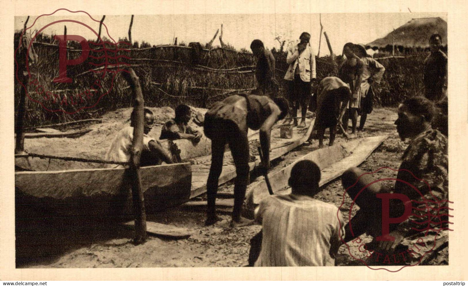 ZAMBIA. ZAMBEZE. MISSION DE PARIS. Construction De La NALIKUANDA Barque Royale - Zambia