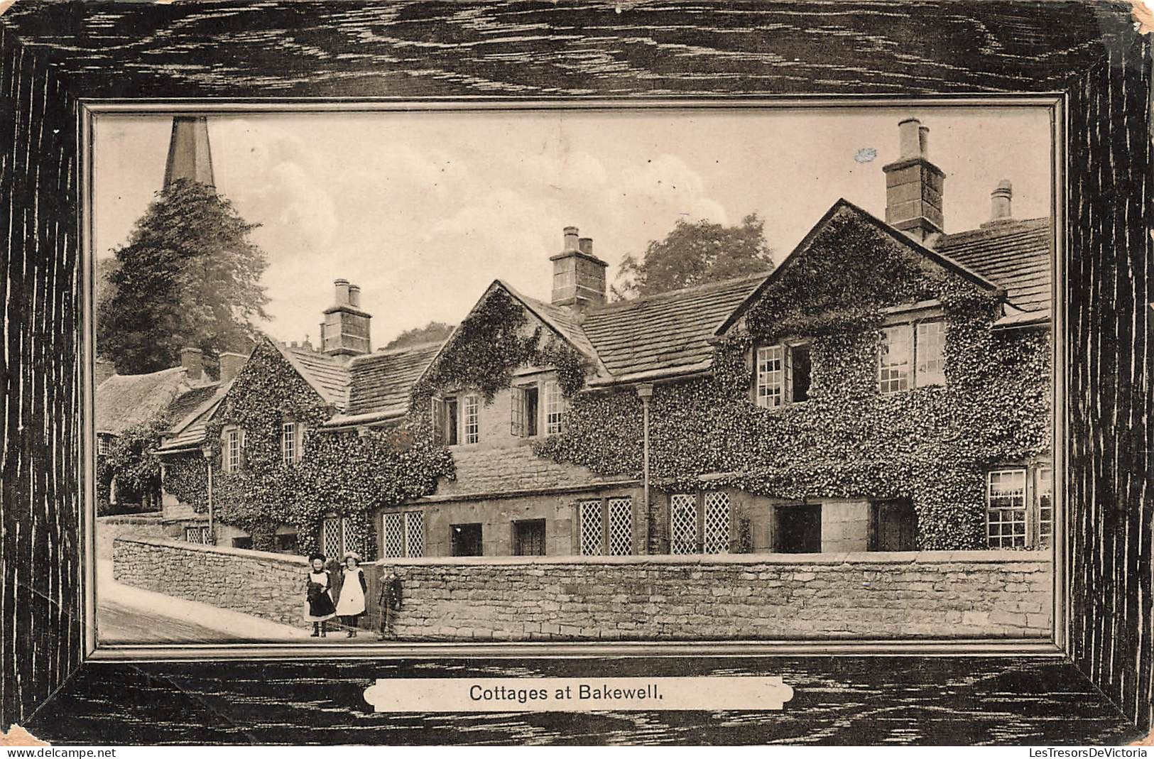 ROYAUME-UNI - Cottages At Bakewell - Vue D'une Maison Entouré D'un Tableau - Carte Postale Ancienne - Derbyshire