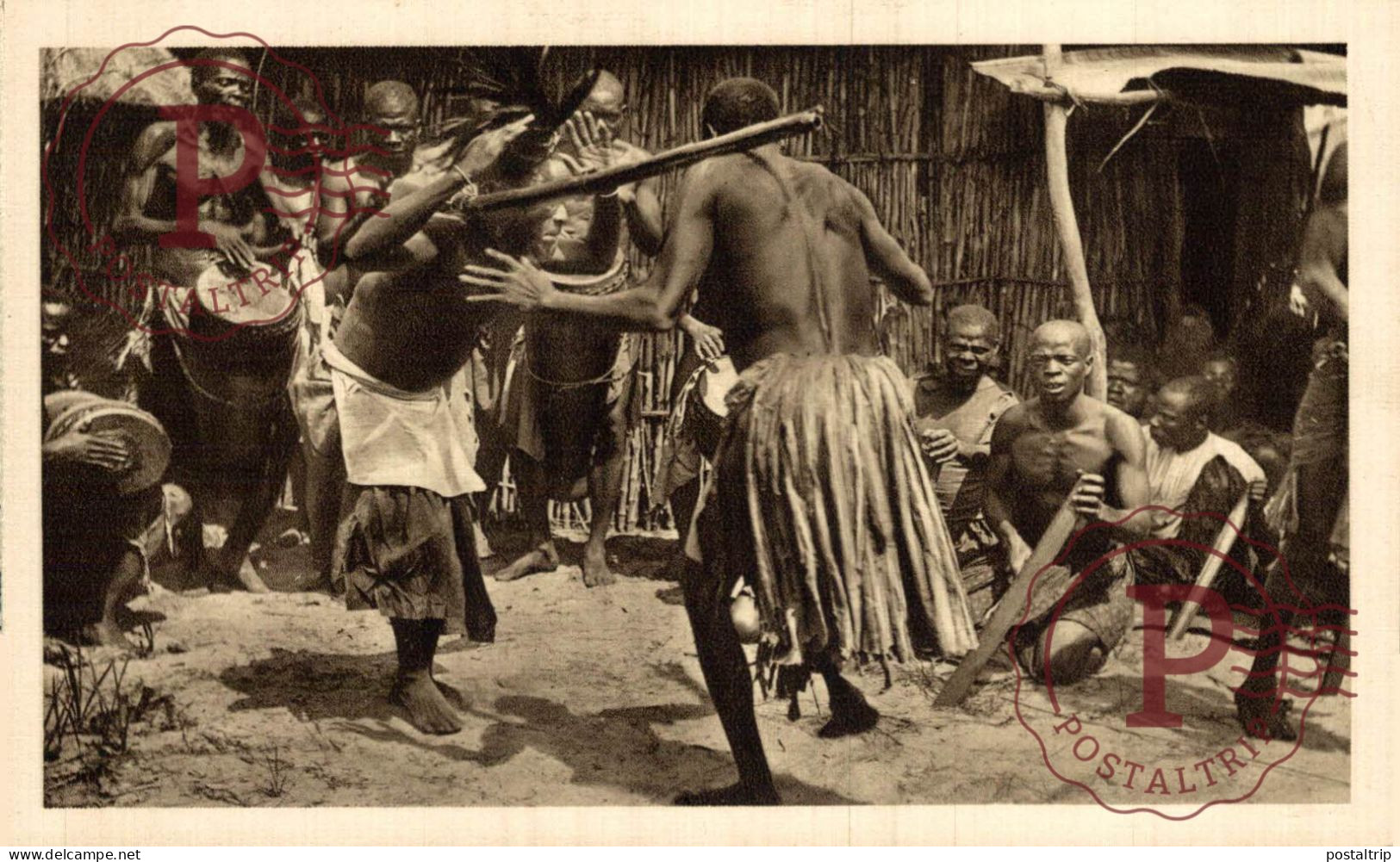 ZAMBIA. ZAMBEZE. MISSION DE PARIS. DANSE RITUELLE POUR ELOIGNER LES MAUVAIS ESPRITS... - Zambie