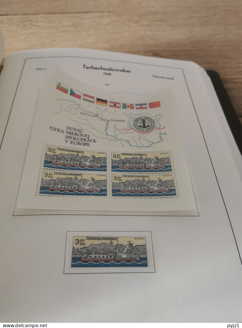 Czechoslovakia 1982-1985 MNH in Leuchtturm album