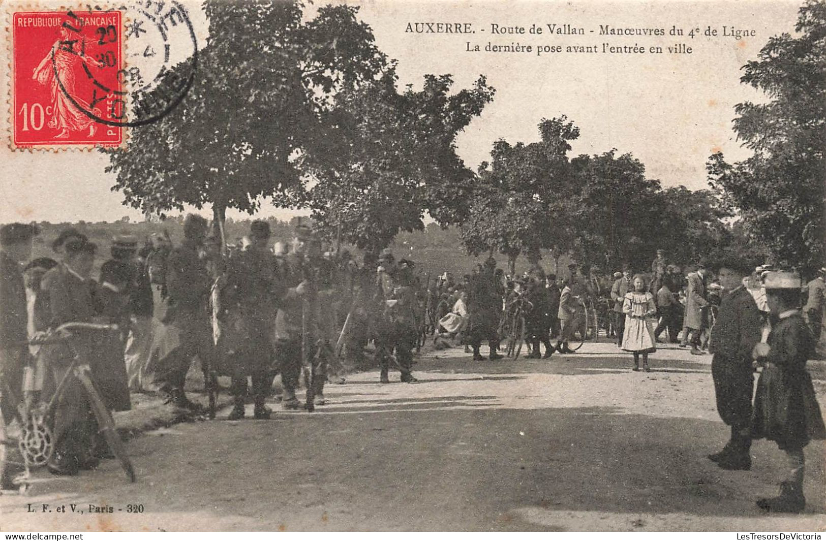 FRANCE - Auxerre - Route De Vallan - Manœuvres Du 4e De Ligne - La Dernière Pose Avant L'entré - Carte Postale Ancienne - Auxerre