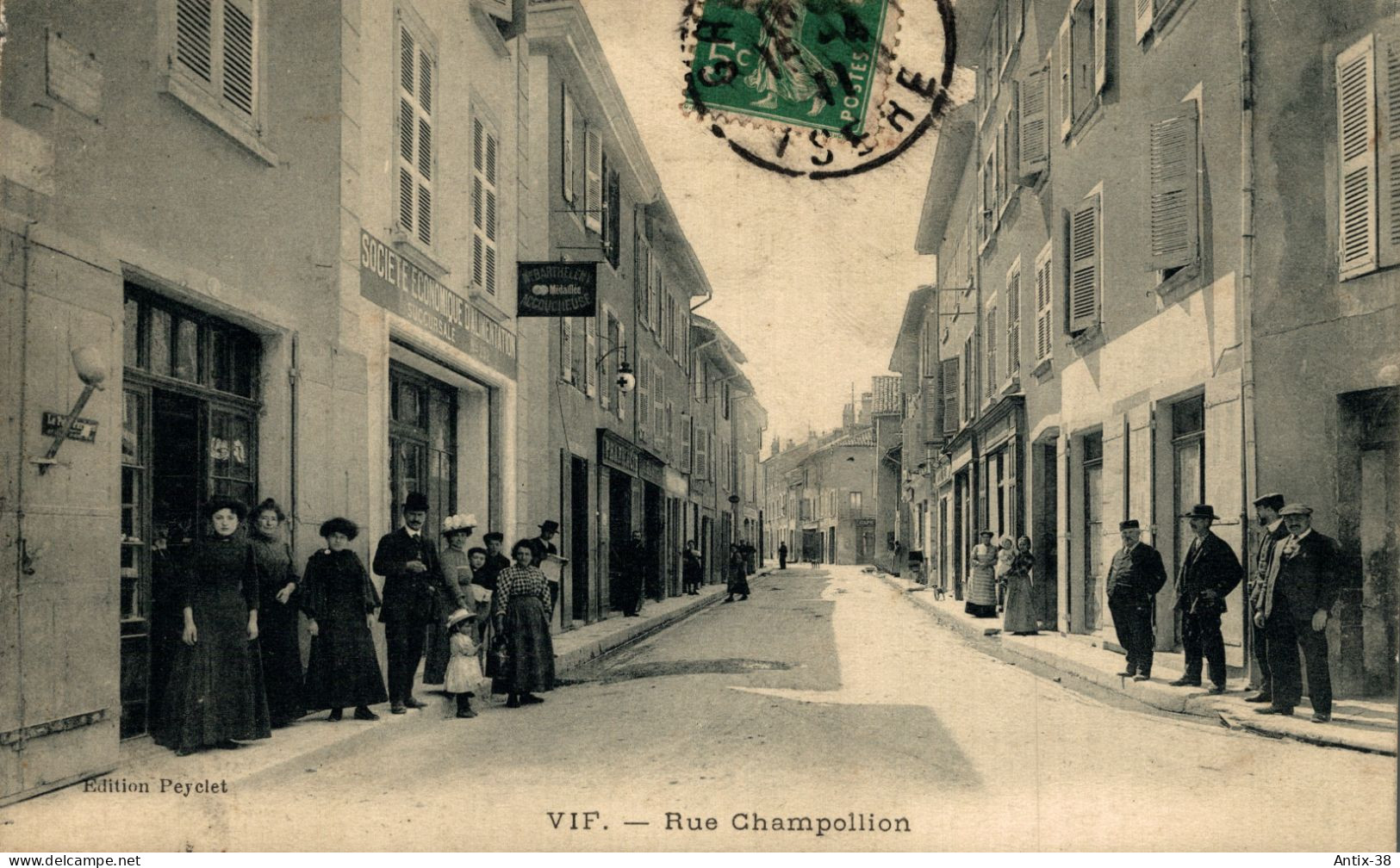 N45 - 38 - VIF - Isère - Rue Champollion - Vif