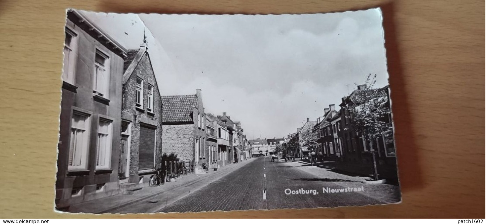 Oostburg (Sluis) Nieuwstraat - Sluis