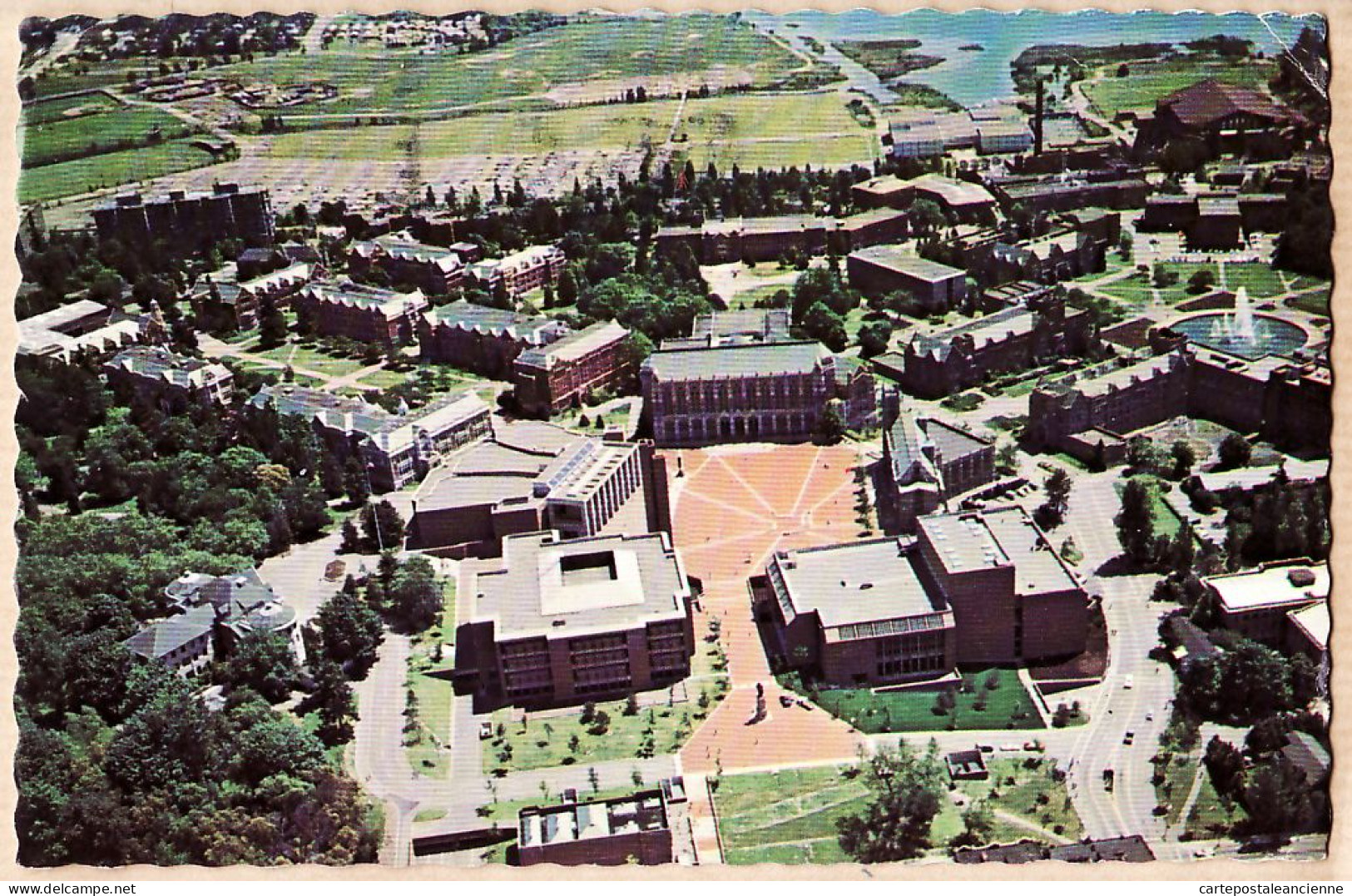 23994 / ⭐ SEATTLE University WASHINGTON Aerial View Central Campus SUZZALO Plaza Quadrange Joseph DRUMHELLER Fountain - Seattle