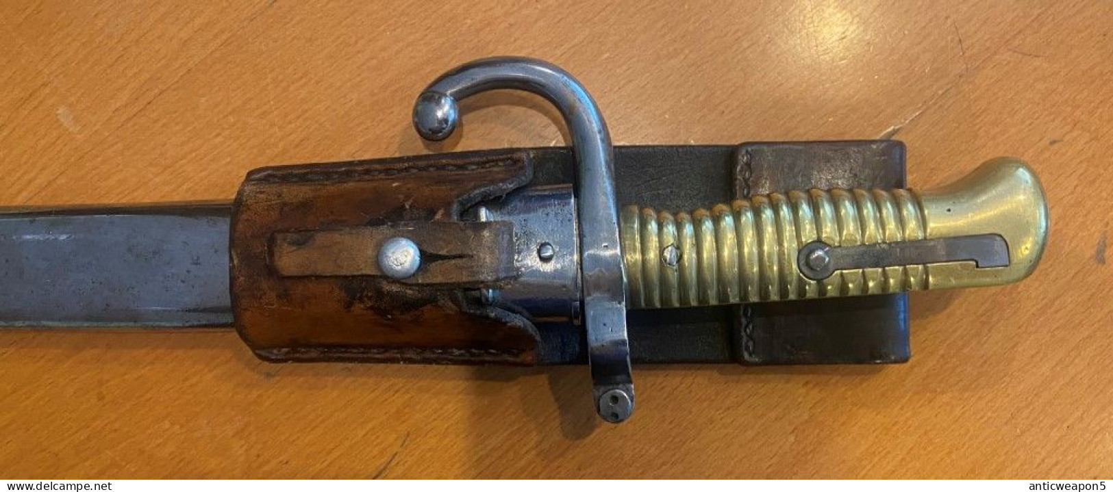Baïonnette De Fusil Chasspot. France. M1866.  Rare Fabricant KLLVLS (Royaume-Uni).  (474) - Armes Blanches