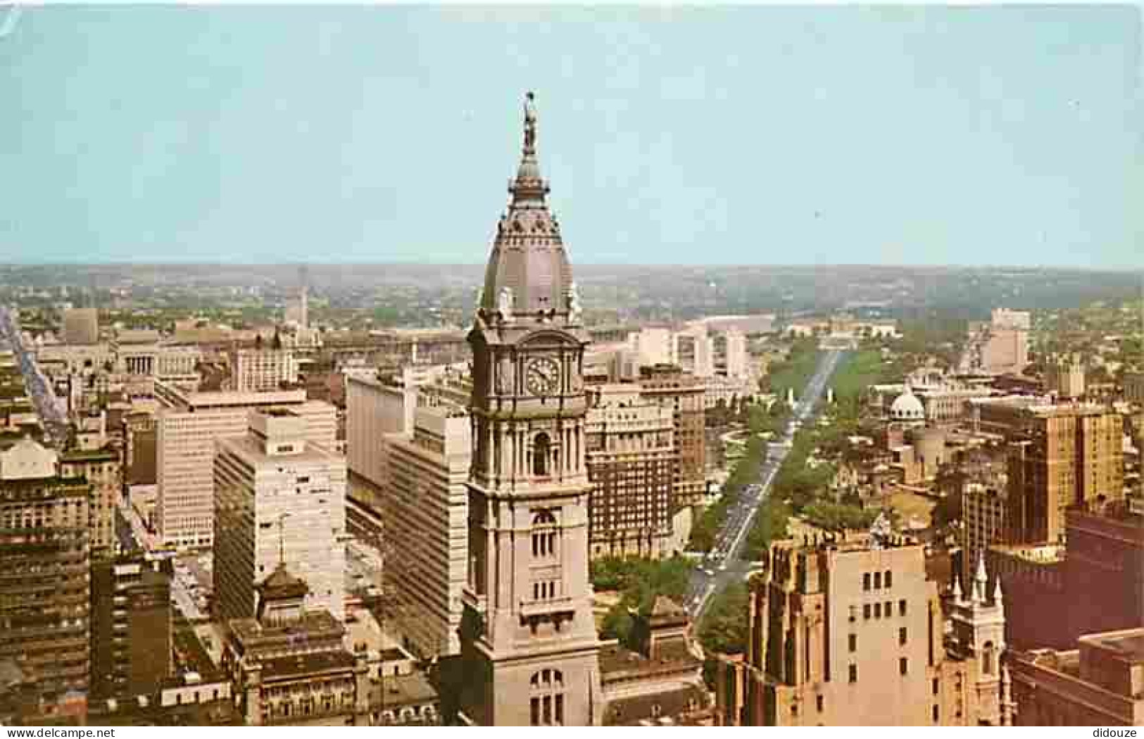 Etats Unis - Philadelphia - West View - City Hall Tower And The Benjamin Franklin Parkway To The Art Museum - CPM - Voir - Philadelphia