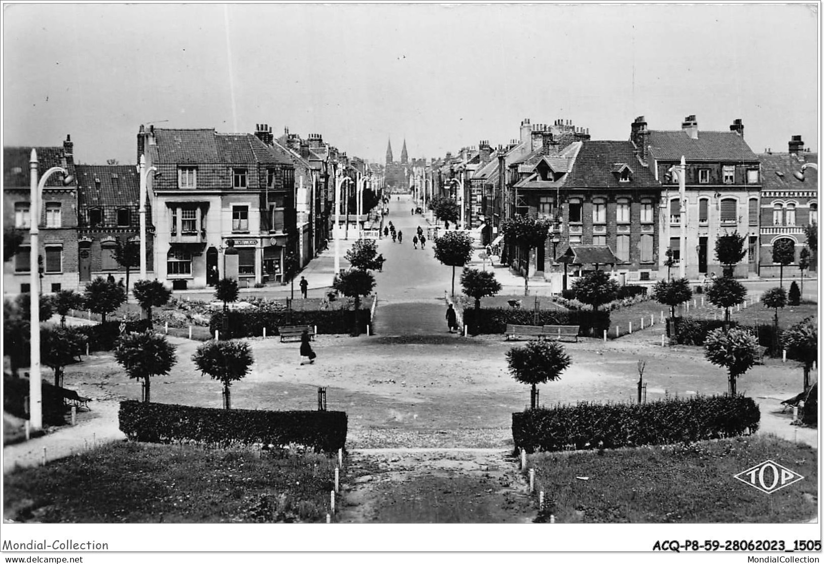 ACQP8-59-0759 - COUDEKERQUE-BRANCHE - Place De La République Et Boulevard Jean Jaurès - Coudekerque Branche