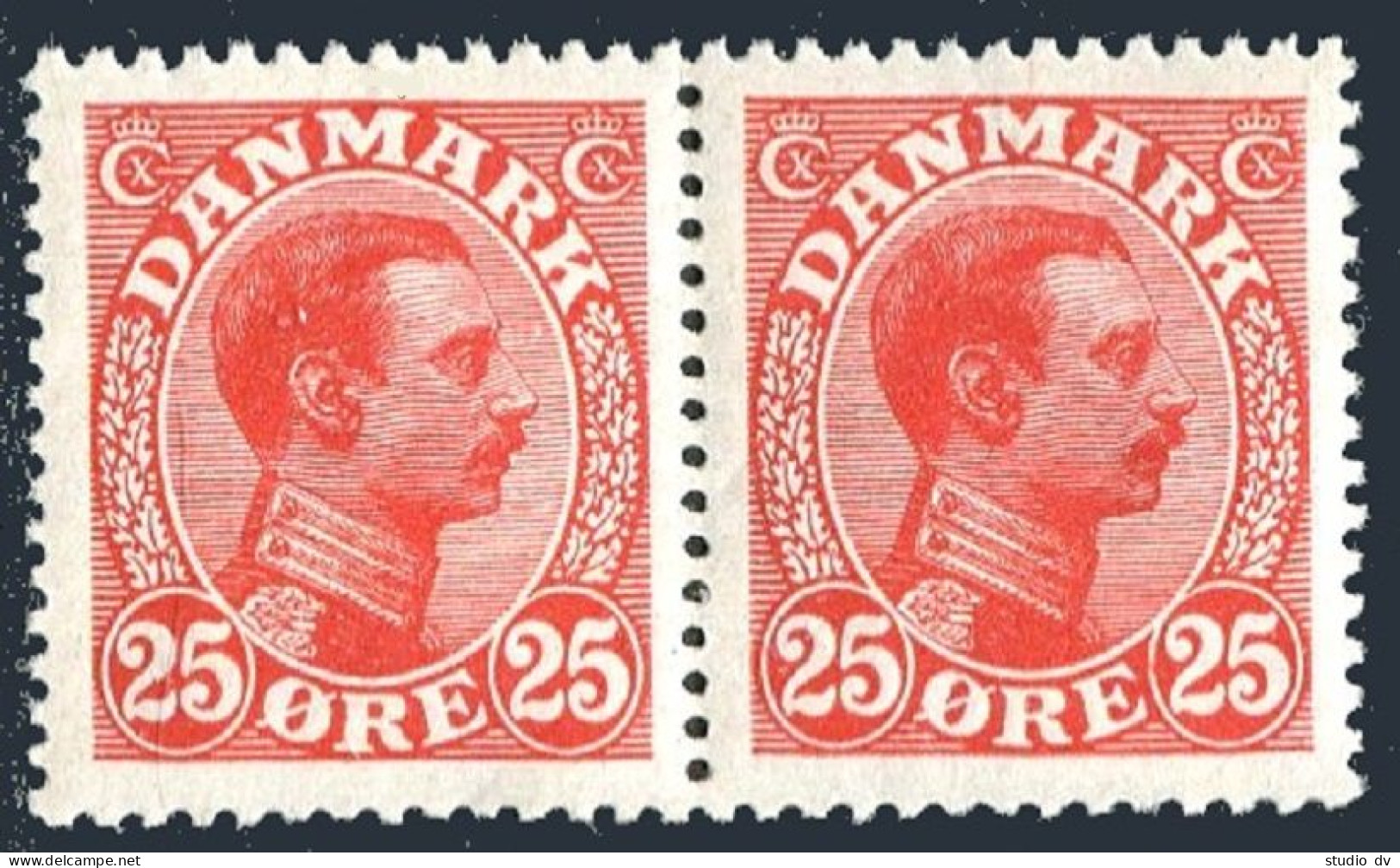 Denmark 108 Pair, MNH. Michel 122. King Christian X, 1922. - Nuovi