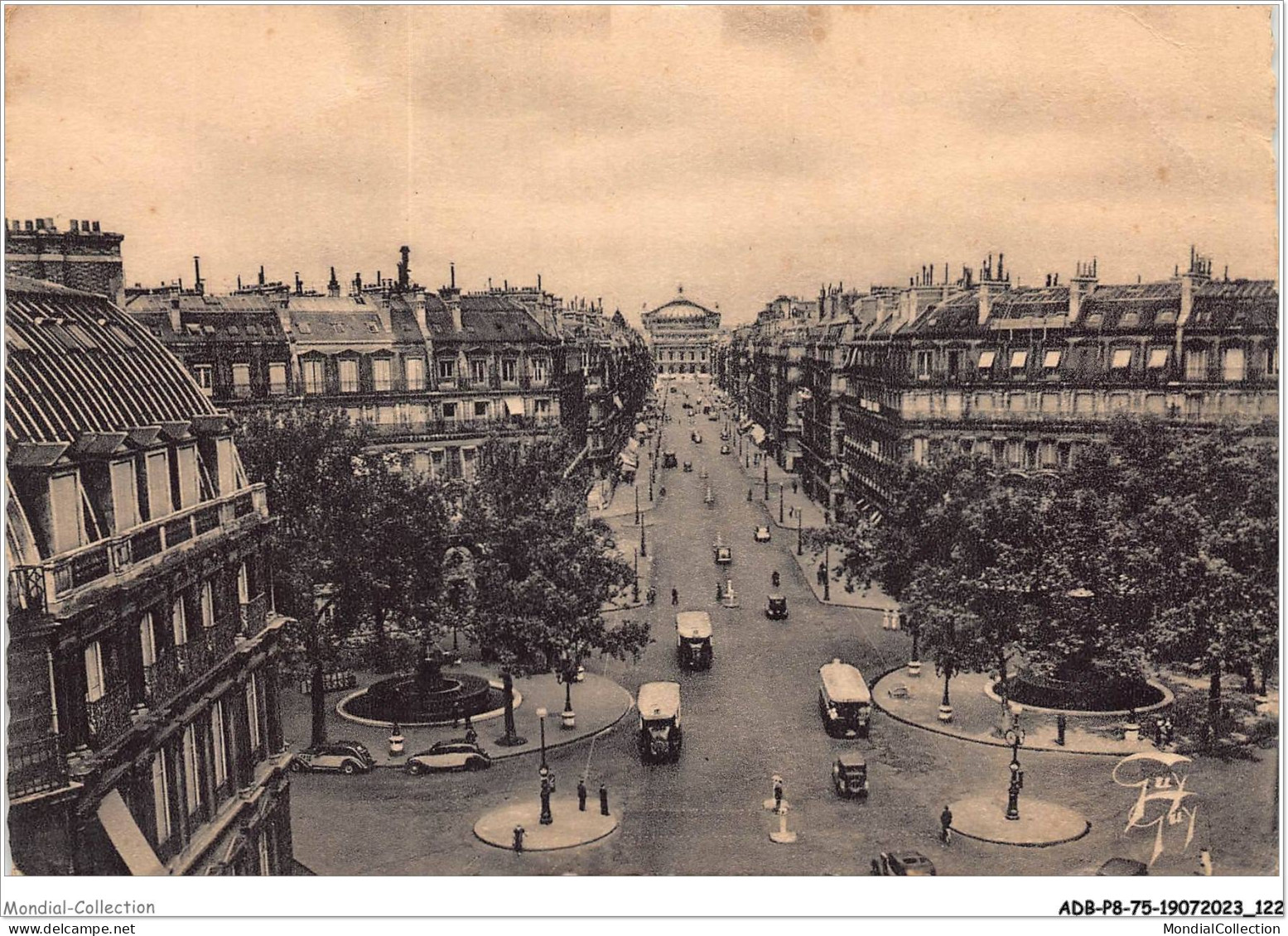 ADBP8-75-0697 - PARIS - Avenue De L'opéra  - Transport Urbain En Surface