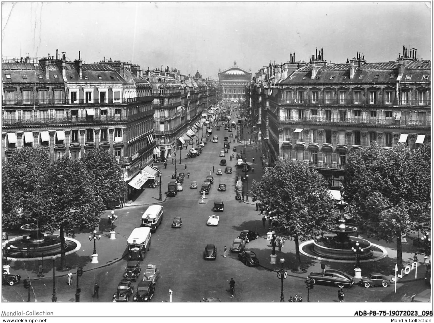 ADBP8-75-0685 - PARIS - L'avenue De L'opera - Transport Urbain En Surface