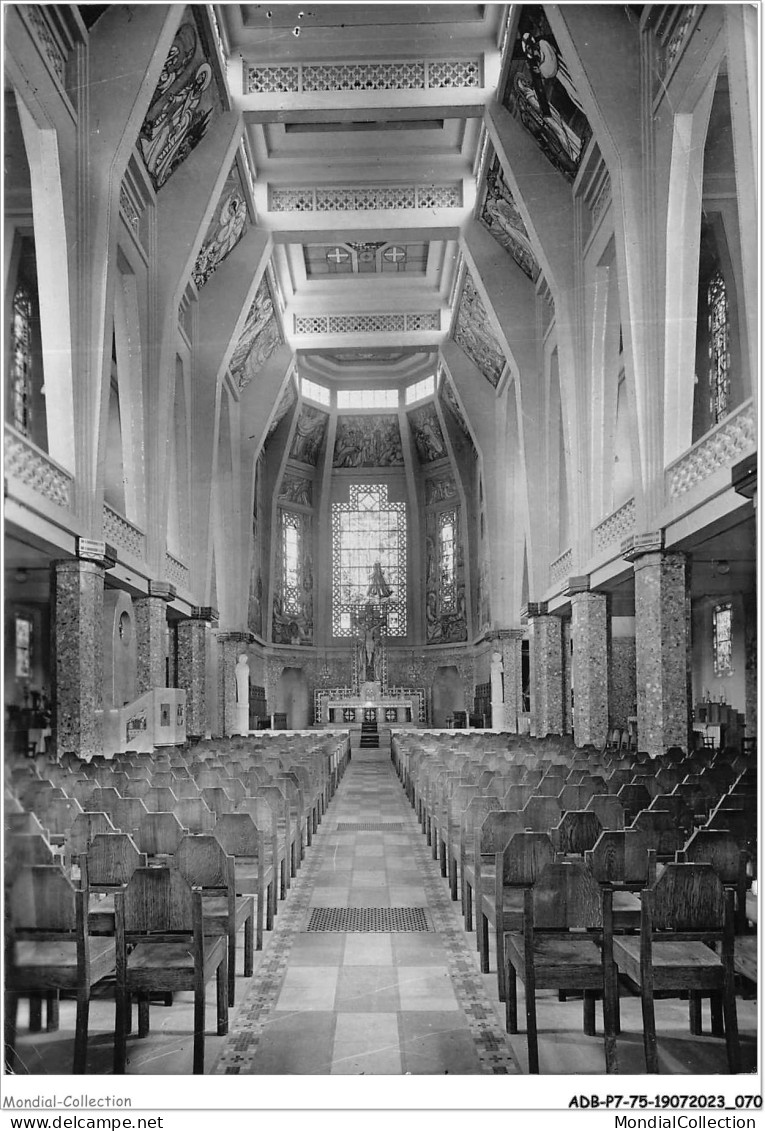 ADBP7-75-0598 - église Saint-jean-bosco - PARIS - M M D Et Rotter - La Nef - Eglises