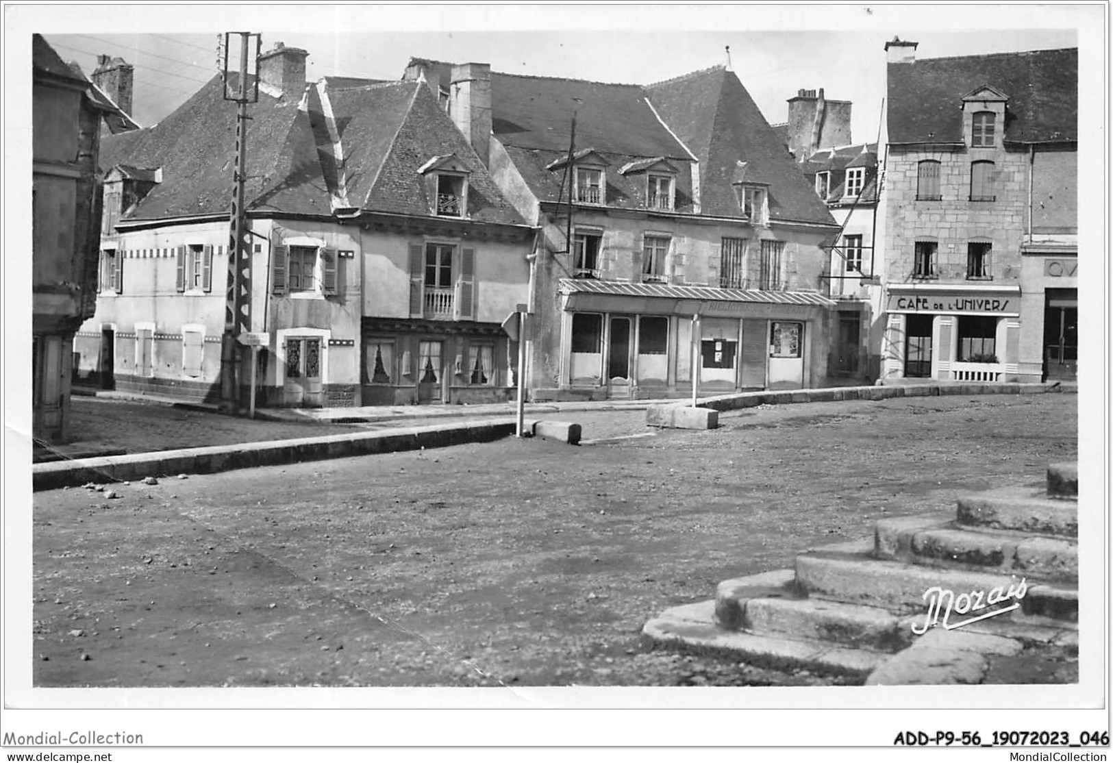 ADDP9-56-0779 - LOCMINE - Un Coin De La Place Saint-sauveur - Locmine