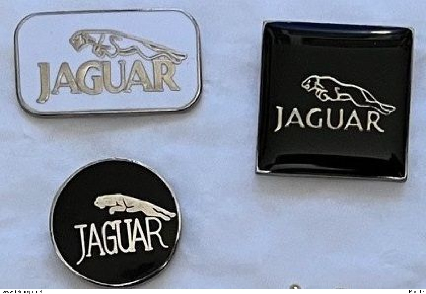 TROIS LOGOS DE JAGUAR - CARRE - ROND - RECTANGLE - VOITURE - CAR - AUTOMOBILE - AUTO - JAGUAR CARS LTD -    (31) - Jaguar
