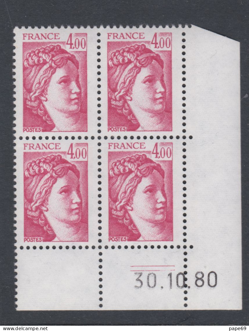 France N° 2122  Type Sabine : 4 F. Carmin En Bloc De 4 Coin Daté  Du  30 . 10 . 80 ; 2 Traits, Sans Charnière TB - 1980-1989