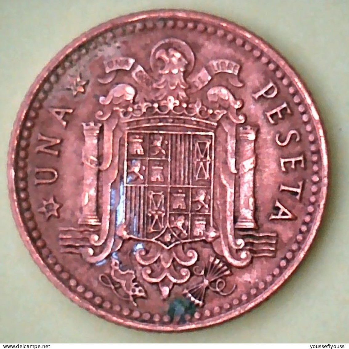 Dos Monedas De Una Peseta De Franco 1966 Con Estrella 19*74 -  Collezioni