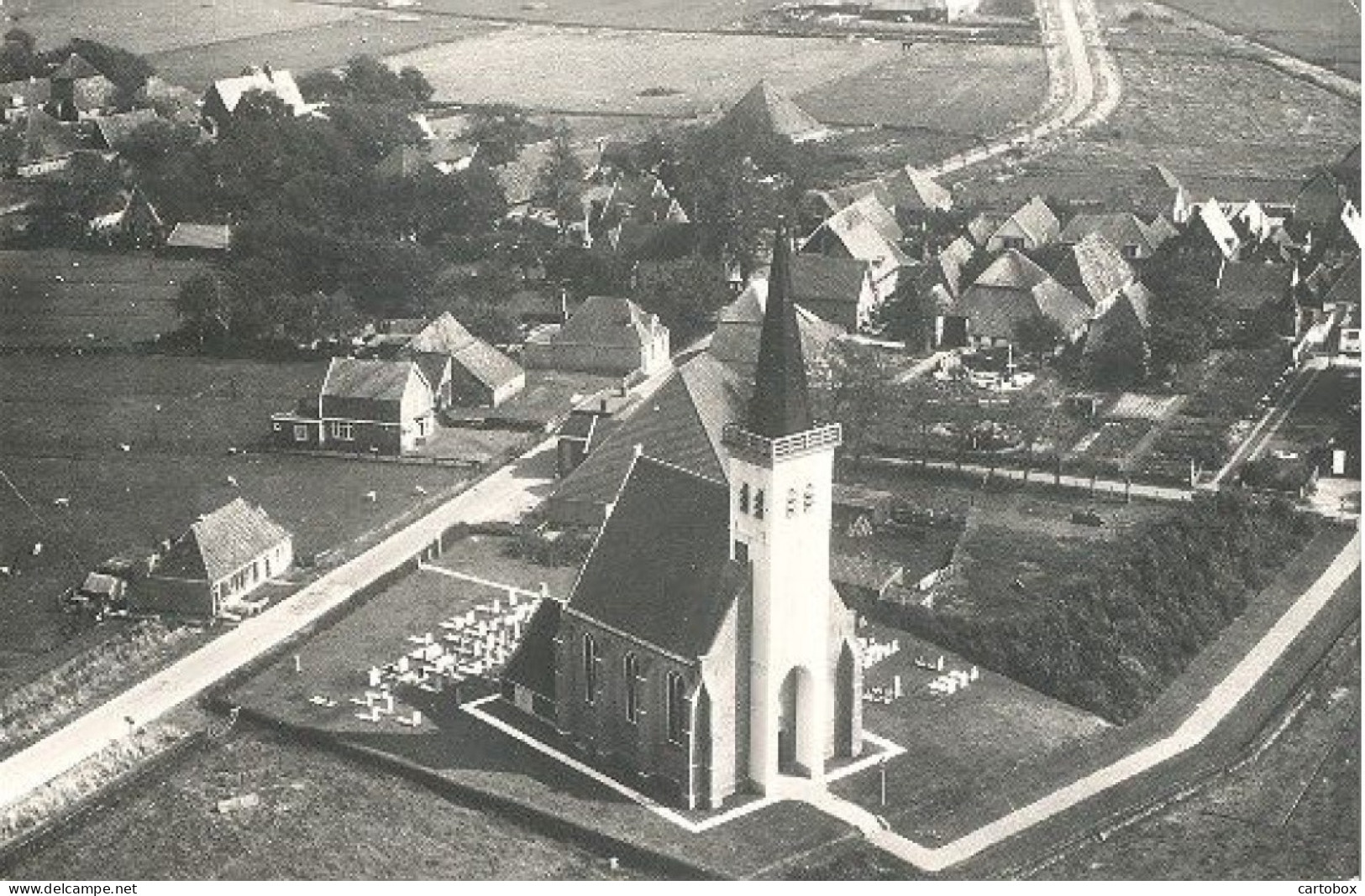 Den Hoorn, Texel, N.H. Kerk  ( Type Fotokaart ) (luchtopname) - Texel