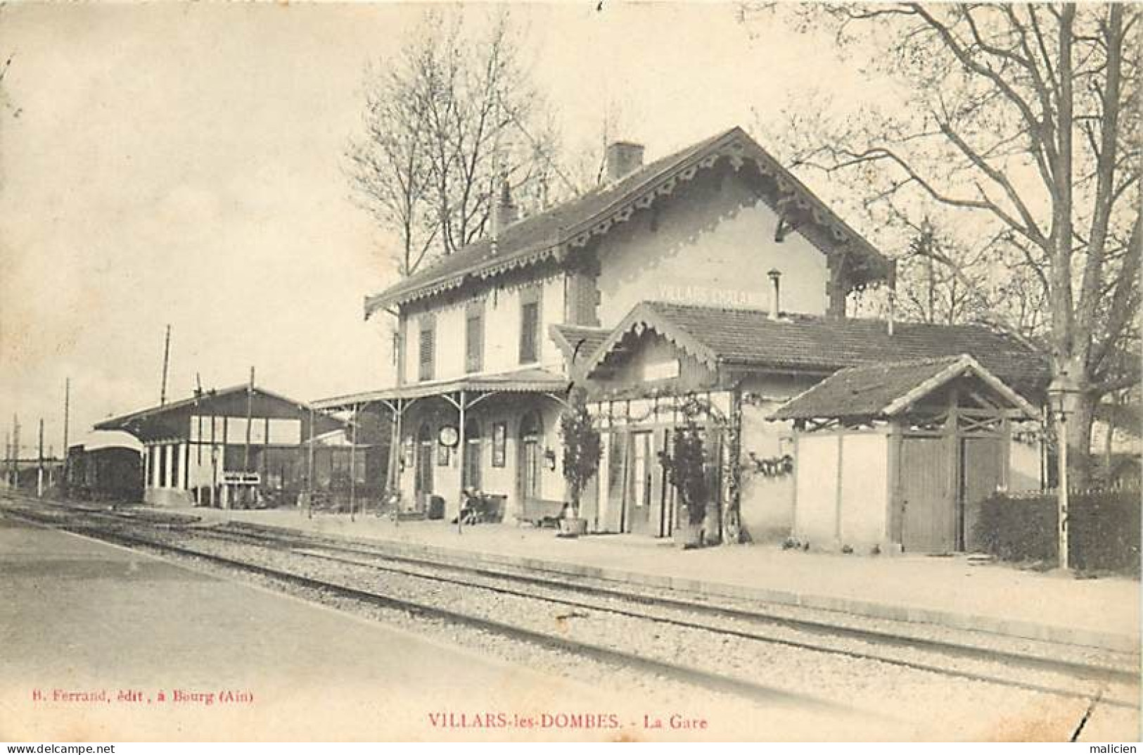 - Dpts Div.-ref-BN104- Ain - Villars Les Dombes - La Gare - Gares - Ligne De Chemin De Fer - - Villars-les-Dombes