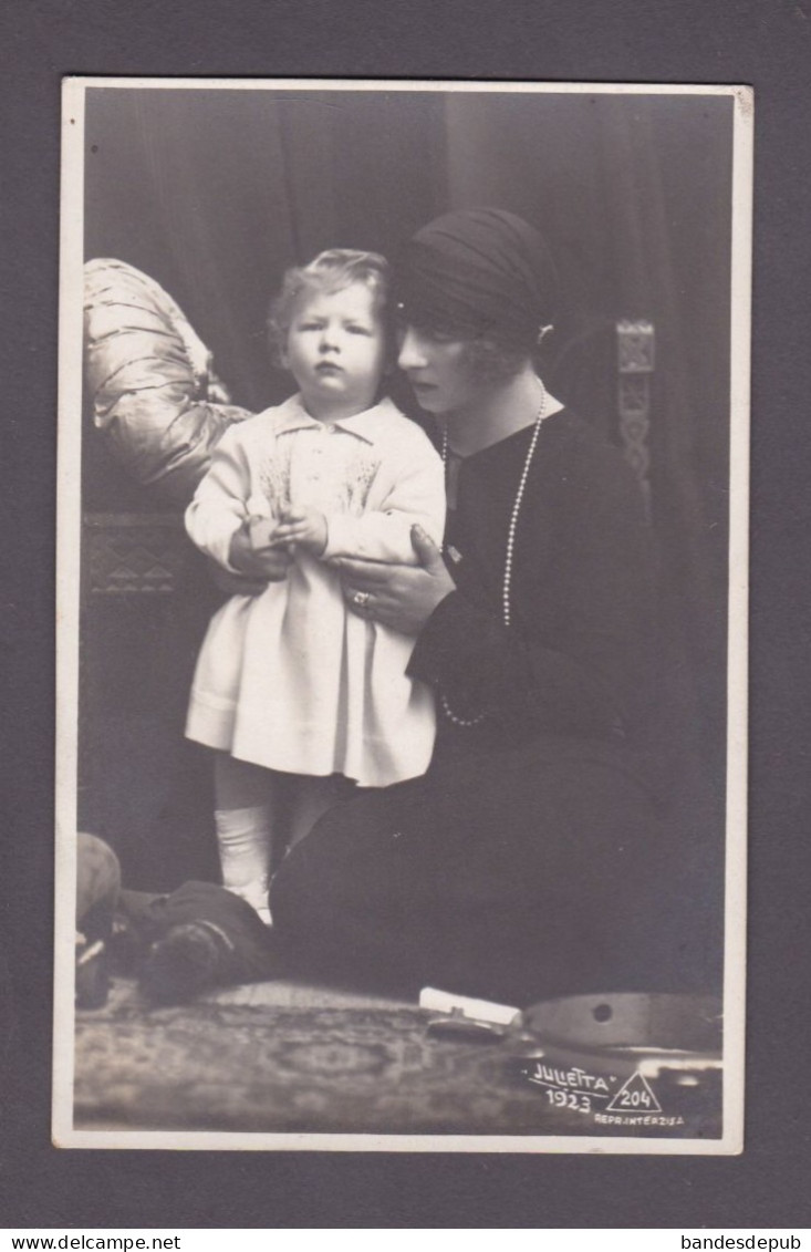 Carte Photo Julietta Romania Roumanie Royalty Queen Elena La Reine Helene Avec Son Fils Le Prince Michel  (58657) - Romania