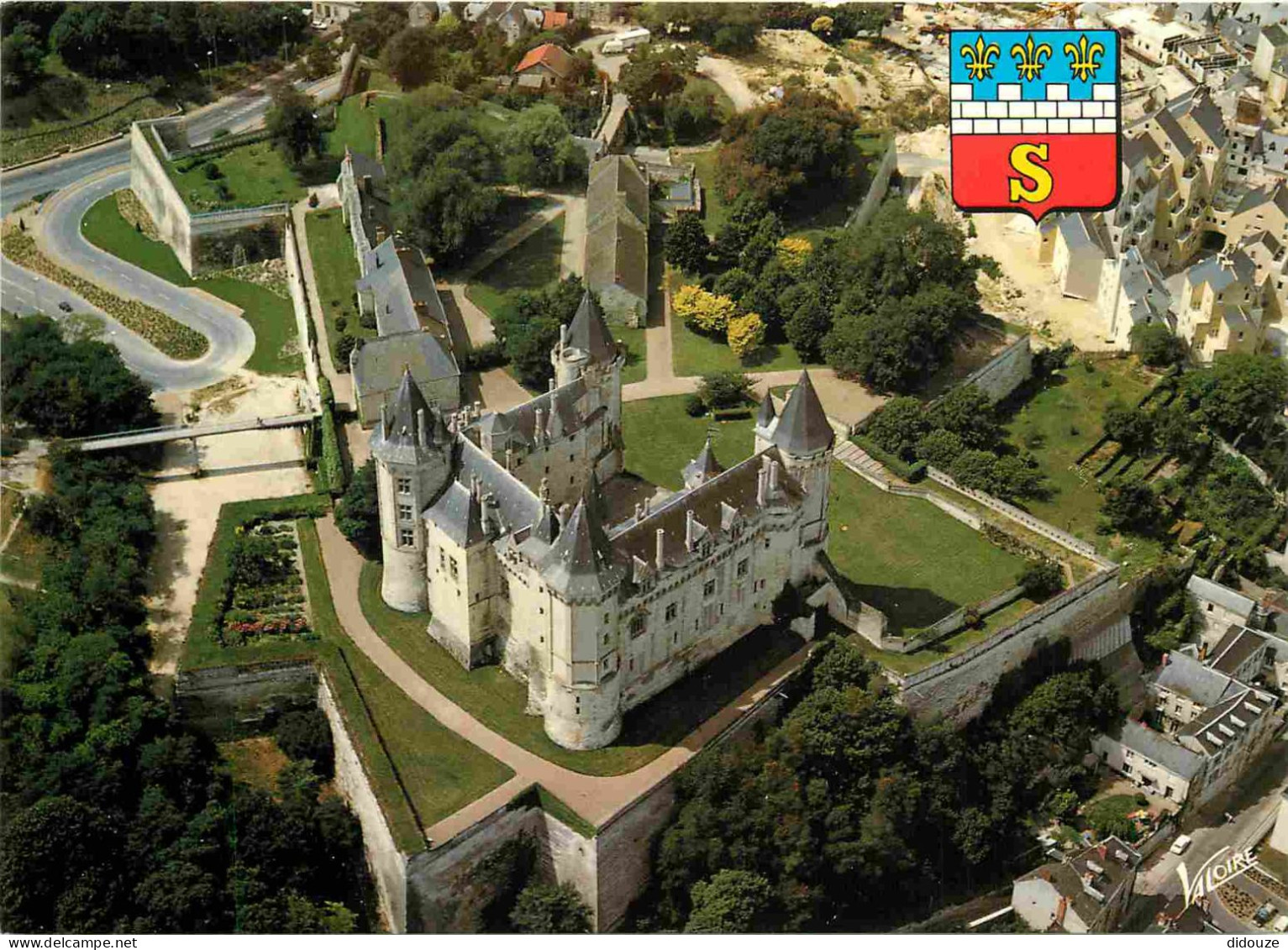 Chateaux - Château De Saumur - Vue Aérienne - Maine Et Loire - Blasons - CPM - Carte Neuve - Voir Scans Recto-Verso - Castles