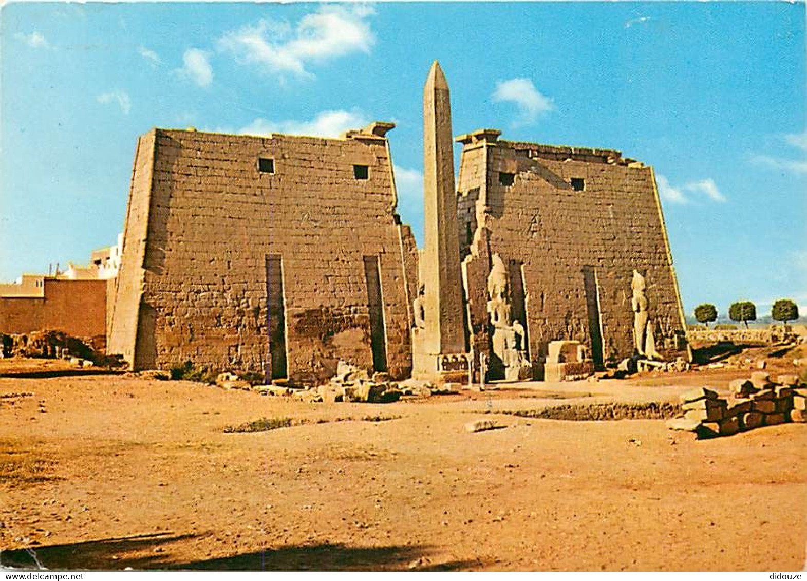 Egypte - Louxor - Luxor - Pylons And Obelisk Of Amon Ra Temple - Pylons Et Obélisque Du Temple Amon Ra - Voir Timbre - C - Luxor