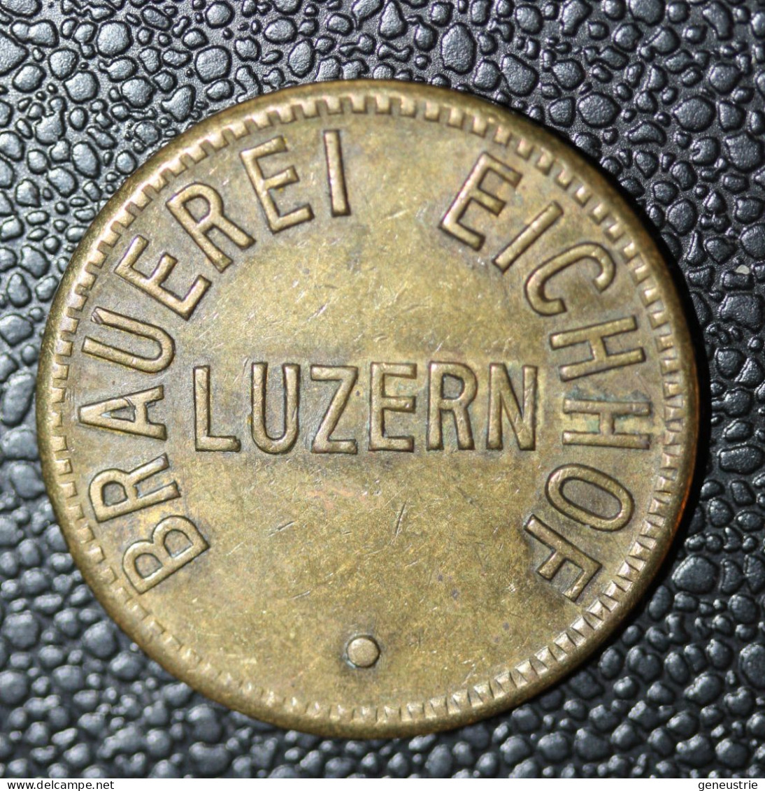 Jeton De Nécessité "Bon Pour 1/2 Litre De Bière / Brasserie Eichof à Luzerne (Luzern) Suisse" - Monetary /of Necessity