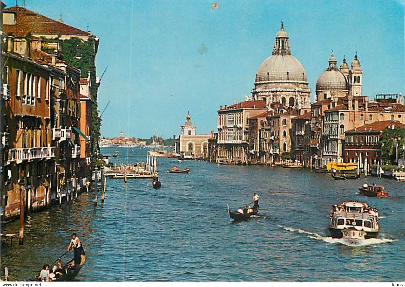 ITALIE  -  LOT DE 107 CARTES POSTALES SEMI-MODERNES