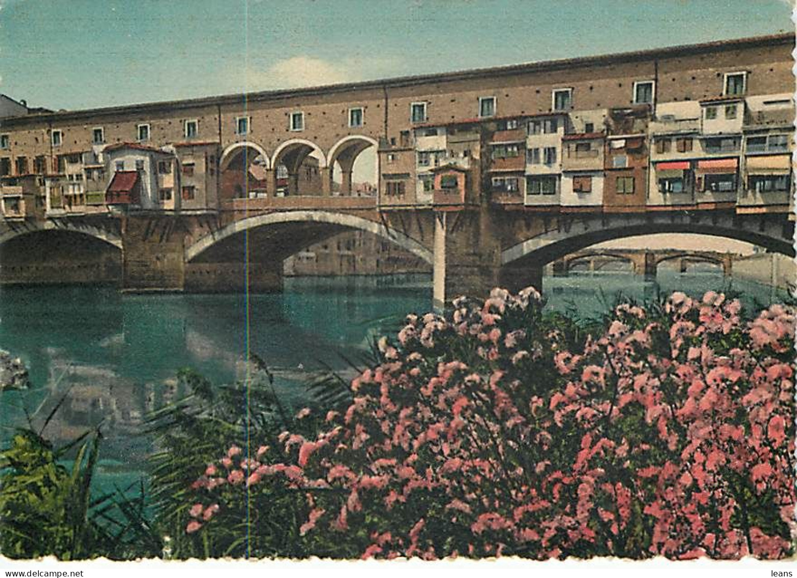 ITALIE  -  LOT DE 107 CARTES POSTALES SEMI-MODERNES