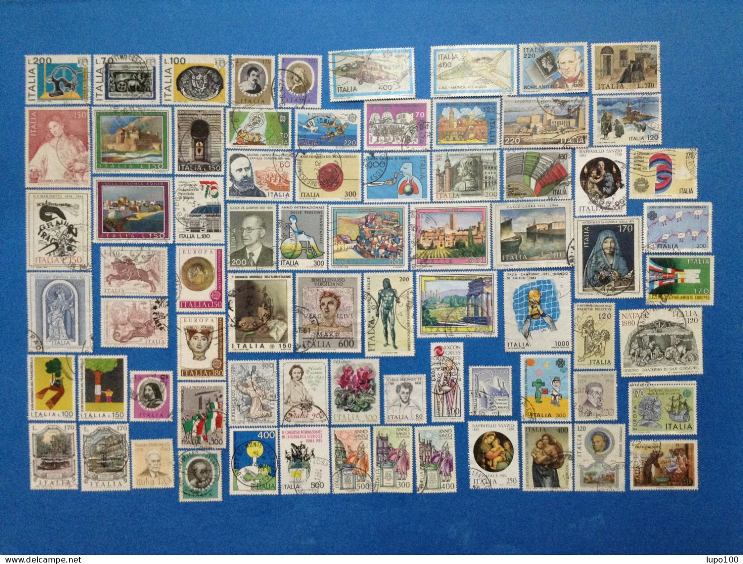 Italia Lotto Di 74 Francobolli Usati Differenti Stamps Used - Collections