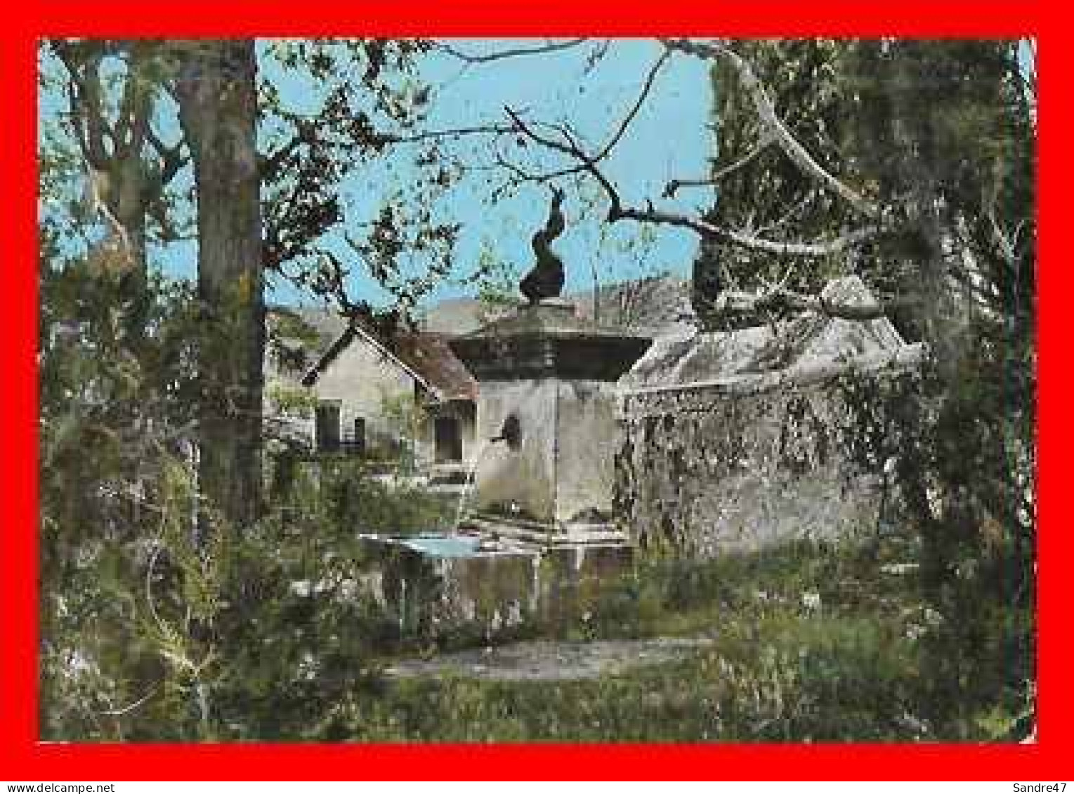 CPSM/gf (26) BUIS-les-BARONNIES.  Vieille Fontaine Du Dauphin...J639 - Buis-les-Baronnies