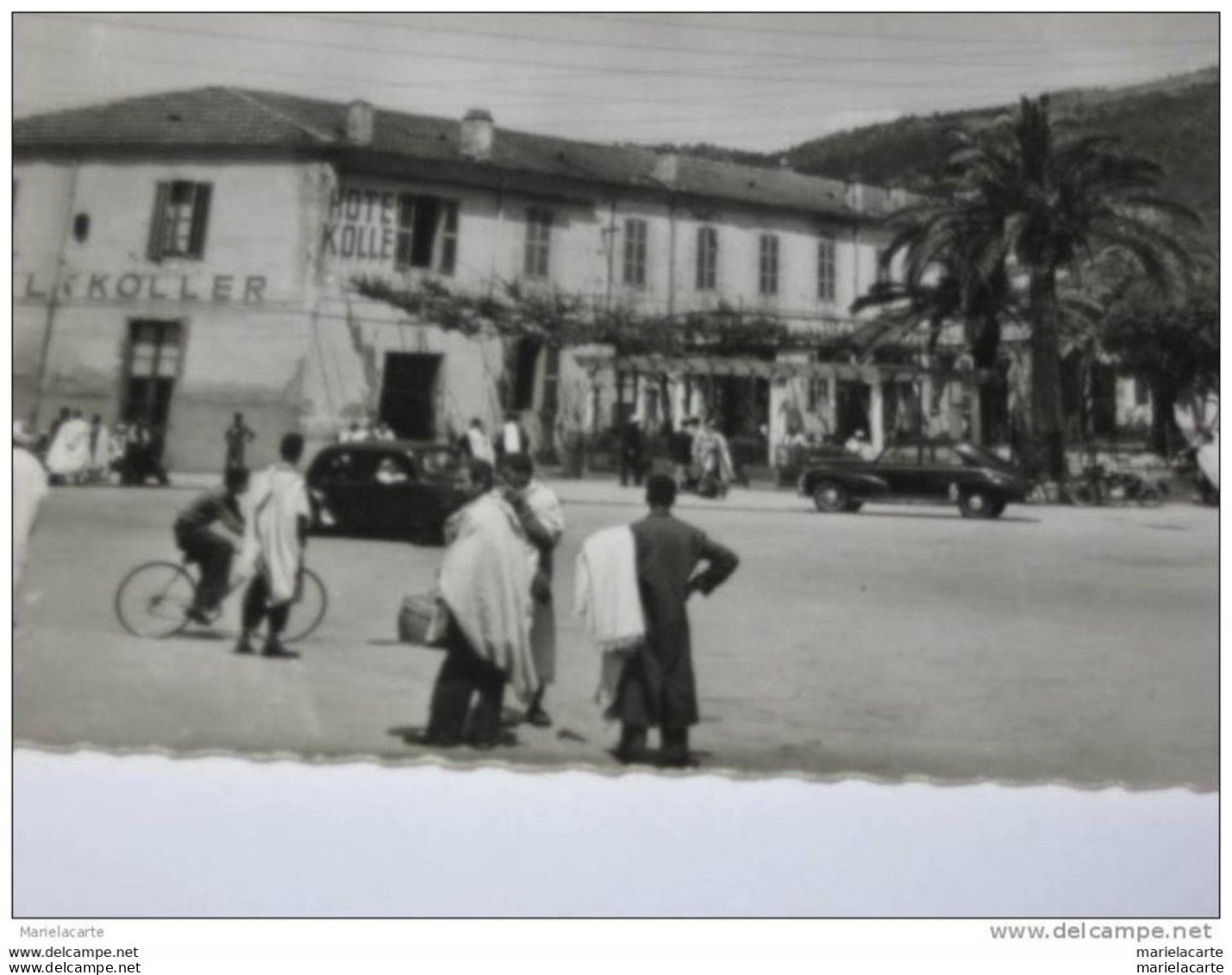 Ref23 -    TIZI OUZOU - ENTREE DE LA VILLE ET L'HOTEL KOLLER - Tizi Ouzou