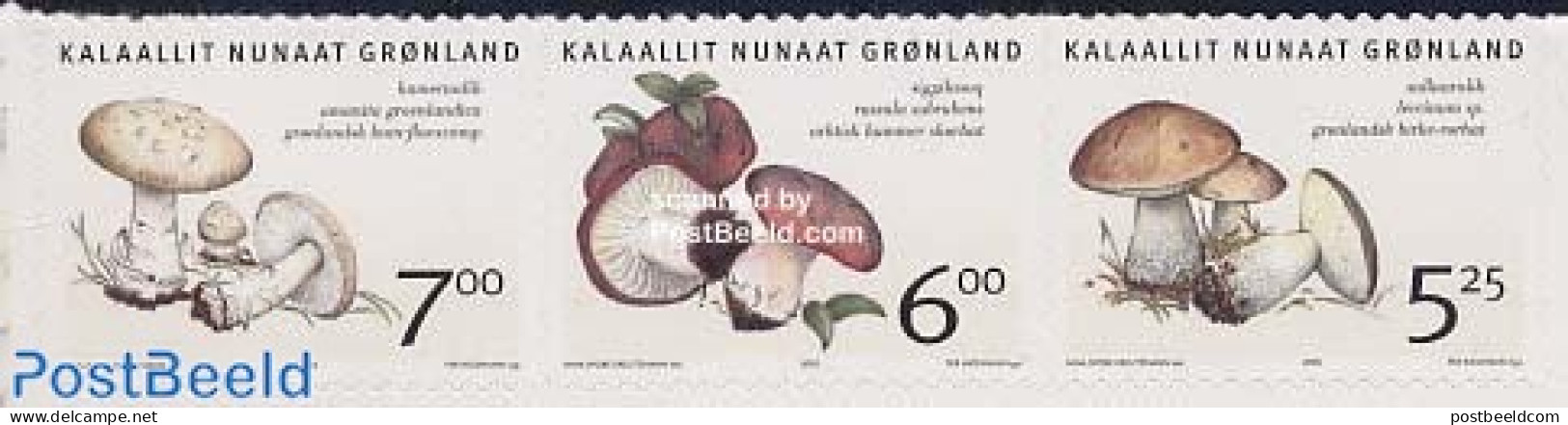 Greenland 2005 Mushrooms 3v S-a (from Booklet), Mint NH, Nature - Mushrooms - Neufs