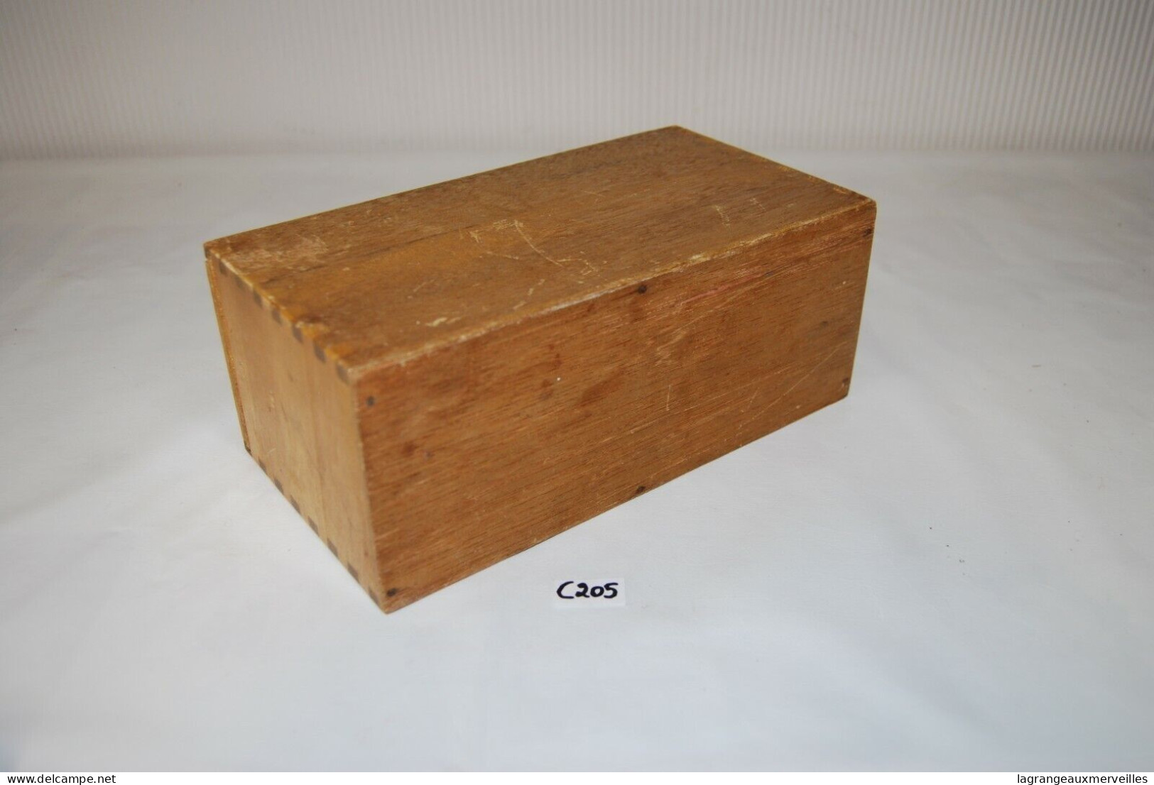 C205 Ancienne Boite En Bois - Administration France - Cajas/Cofres