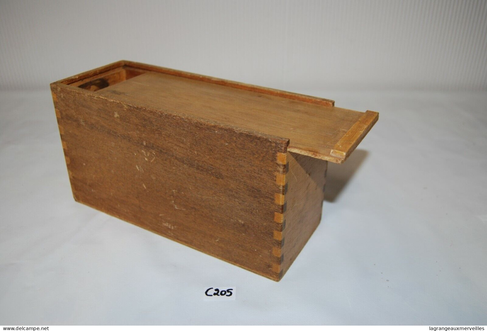 C205 Ancienne Boite En Bois - Administration France - Cajas/Cofres