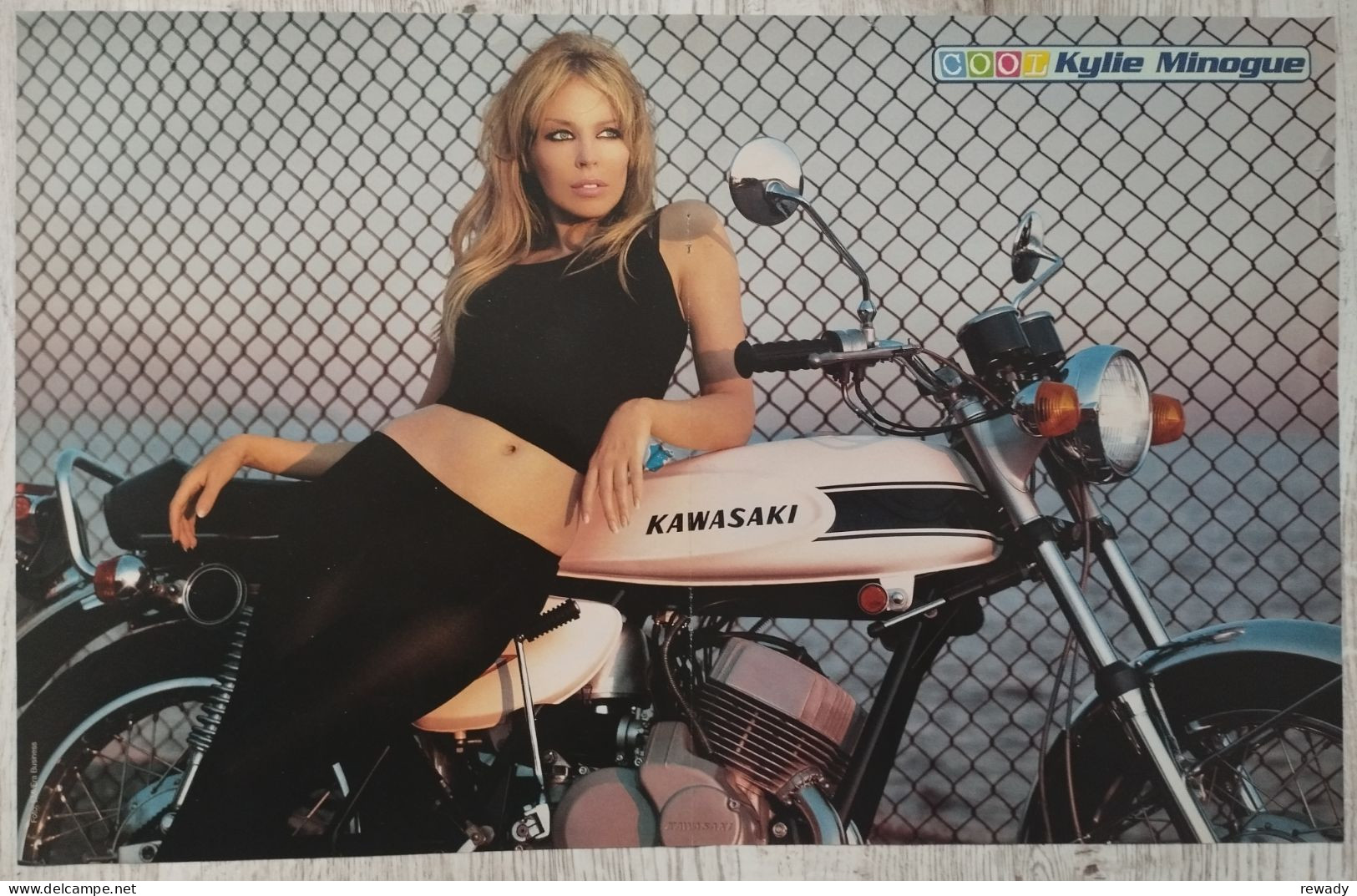 Kylie Minogue - Kawasaki - Matrix Revolutions - Poster - Affiche (270x430 Mm) - Affiches & Posters