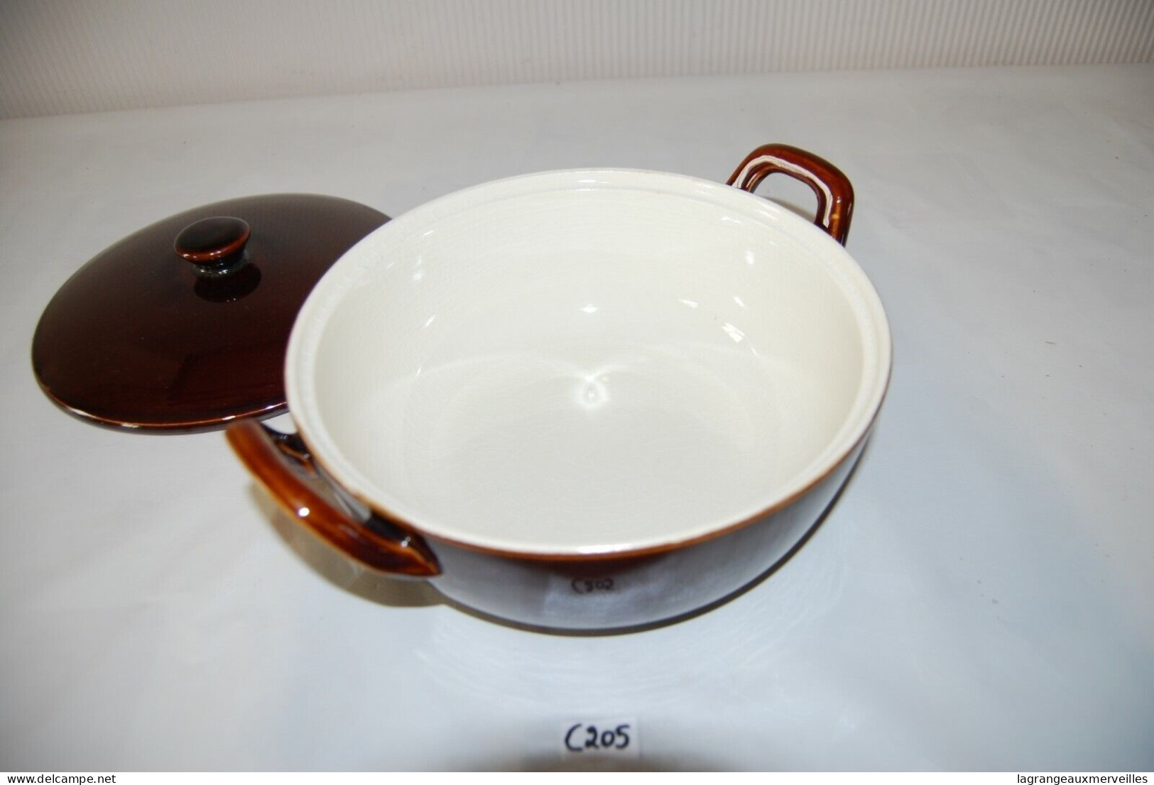 C205 Ancienne Cassolette - Villeroy Et Boch - Art Deco - Cocotte - Boch (BEL)