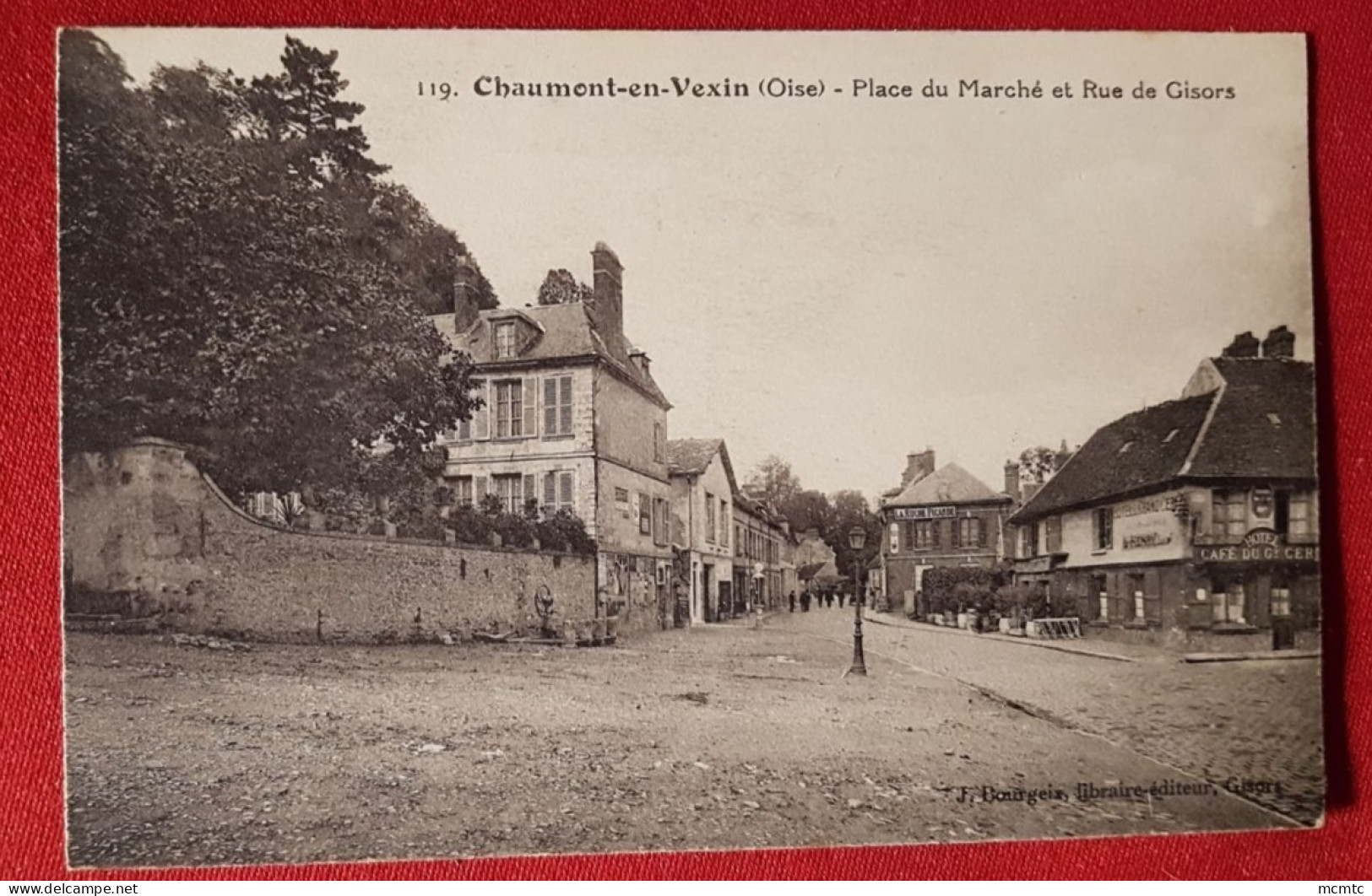 CPA Rétrécit - Chaumont En Vexin -(Oise) - Place Du Marché Et Rue De Gisors - Chaumont En Vexin