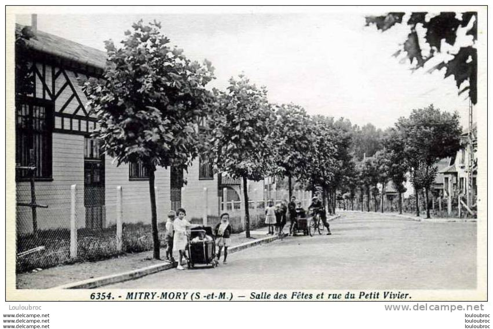 77 MITRY MORY SALLE DES FETES ET RUE DU PETIT VIVIER - Mitry Mory